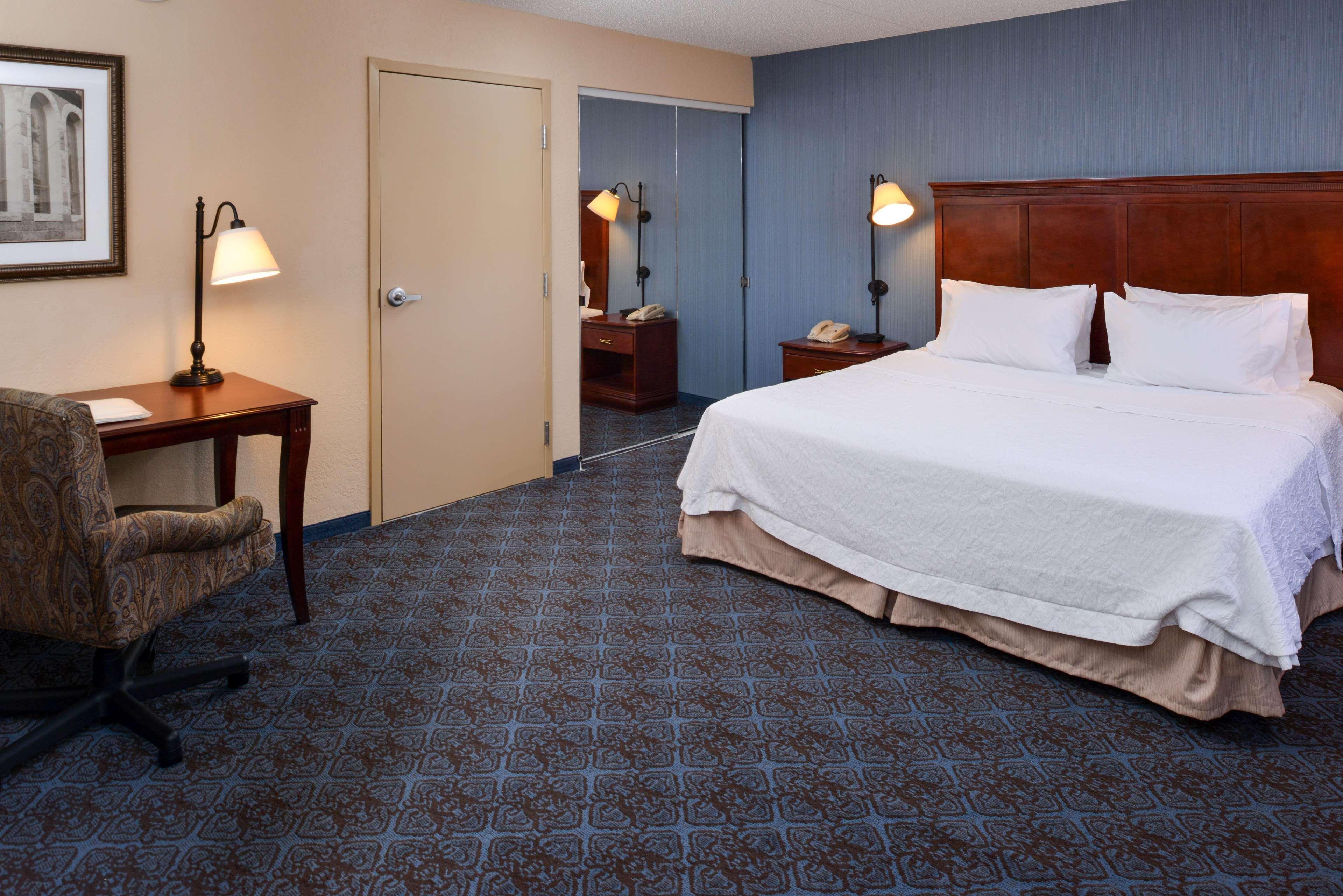 Hotel Hampton & 3*