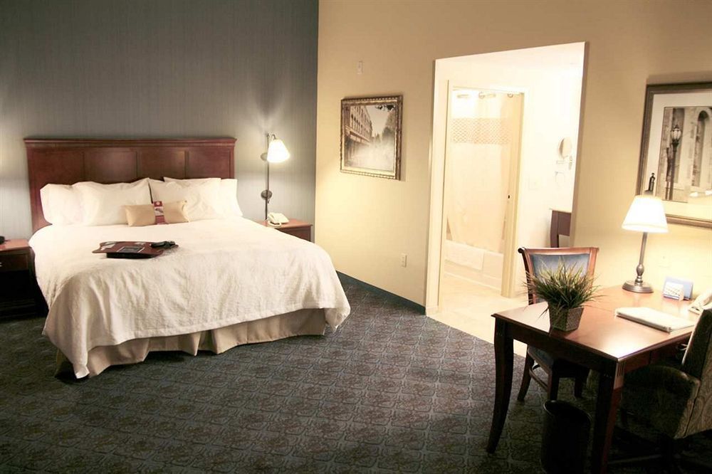 Hotel Hampton & 3*